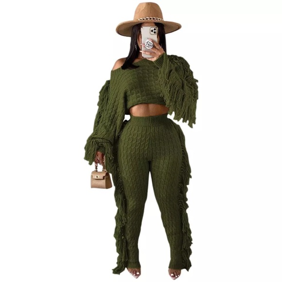 th3 klos3t Pants - Khaki Green Long Sleeve Knit Fringe Two-Piece Pant Set